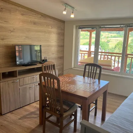 Alpine Nest: 6km To Slopes Lägenhetshotell