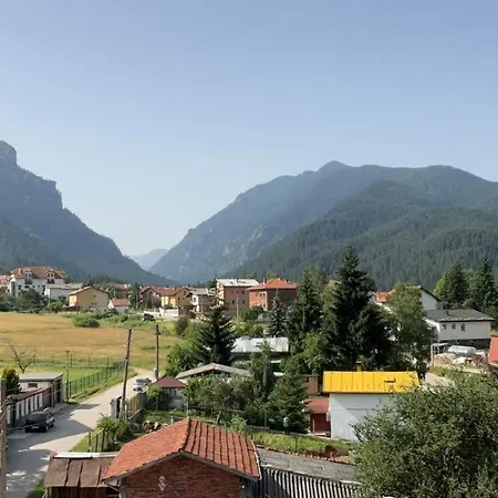 Alpine Nest: 6km To Slopes Beli Iskar