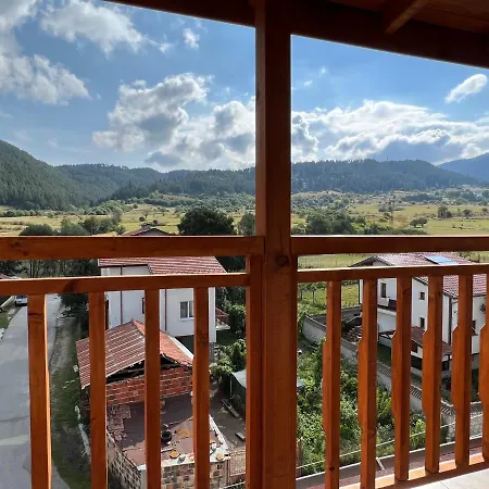 Alpine Nest: 6km To Slopes 3* Beli Iskar