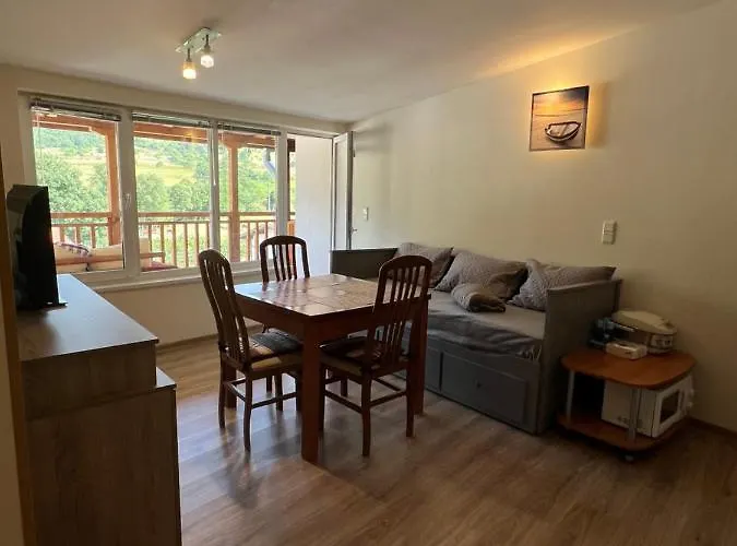 Alpine Nest: 6km To Slopes Aparthotel 3*